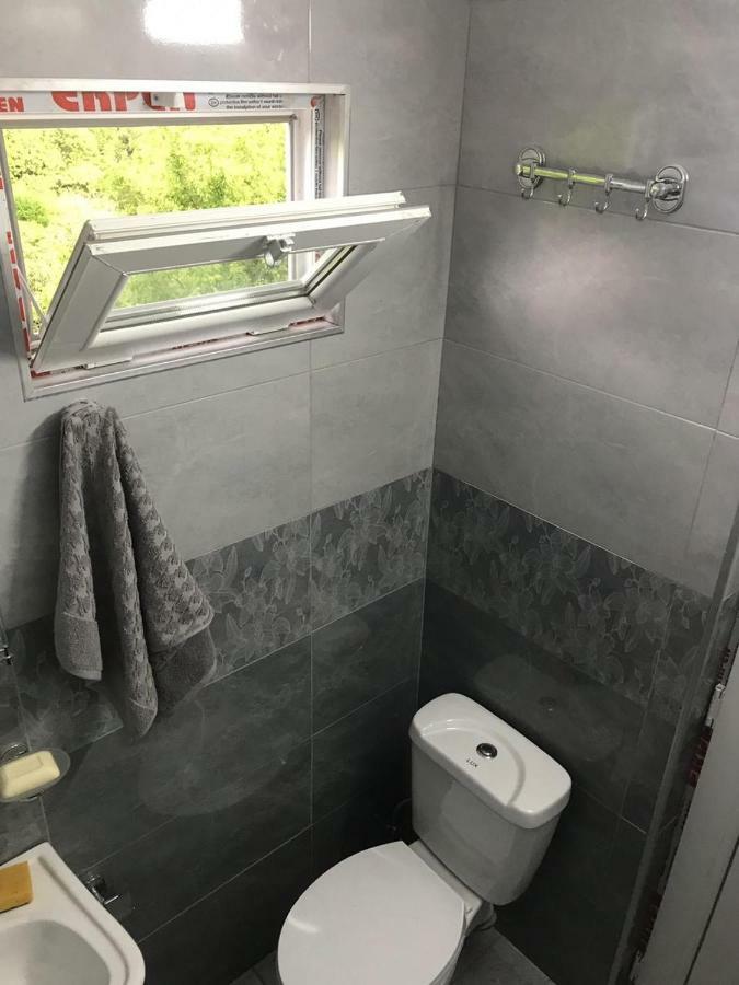 Ana House Villa Makhinjauri Bagian luar foto